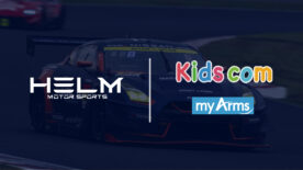 Kids com/my Arms × HELM MOTORSPORTS オフィシャルスポンサー契約のお知らせ